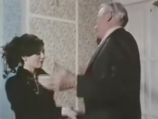 Greedy sykepleiere 1975: sykepleiere på nett kjønn video video b5