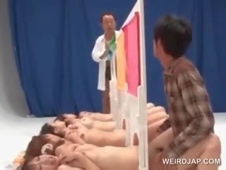 Asiática desnudo niñas llegar coños clavado en un xxx película concurso